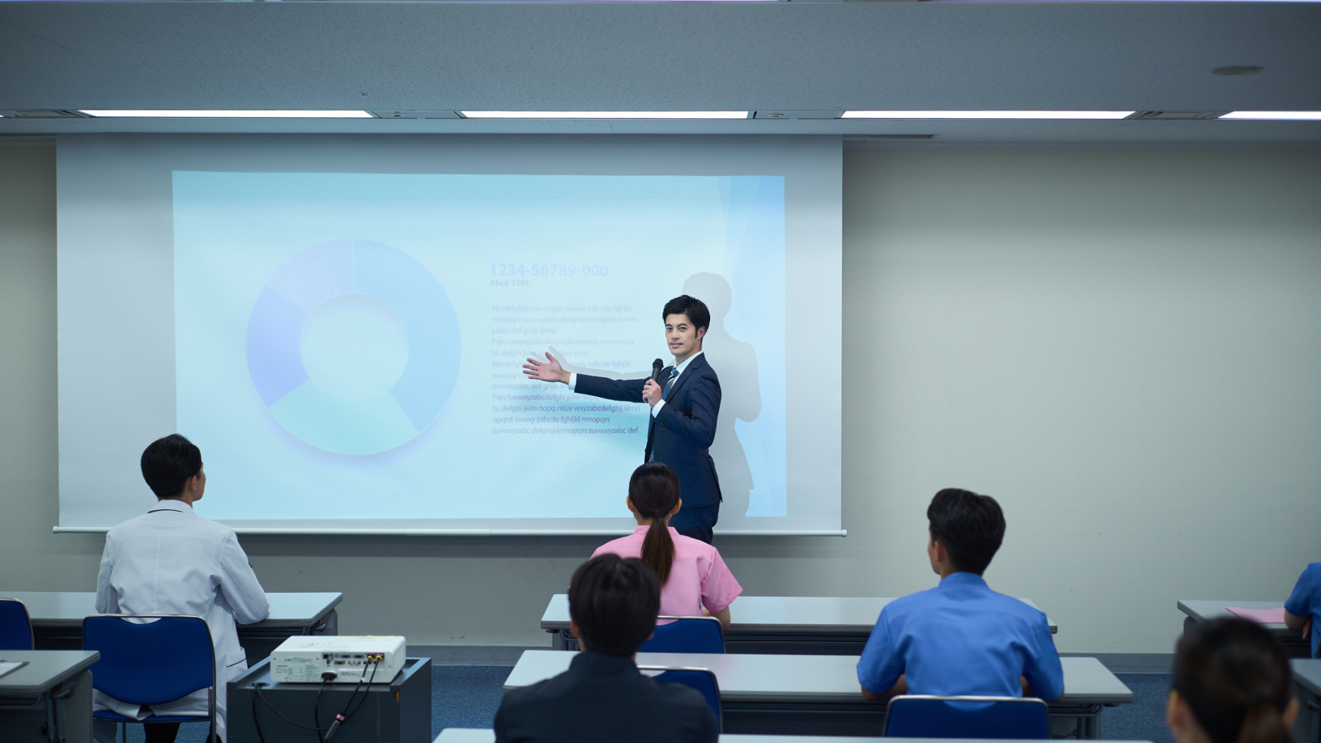 【製薬企業さま必見】医師向けウェビナーのコツ｜やり方、現状や課題、ポイントを紹介